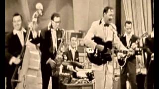 Bill Haley and the Comets - The Saint Rock'N'Roll / Shake Rattle And Roll (live in Belgium 1958)