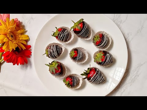 Chocolate-Dipped Strawberries | Chocolate Covered Strawberries Recipe