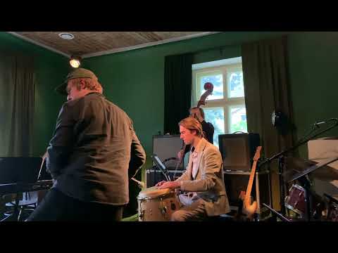 Piano, Pay the Man - Michel Pettruciani (Grace Peremot)