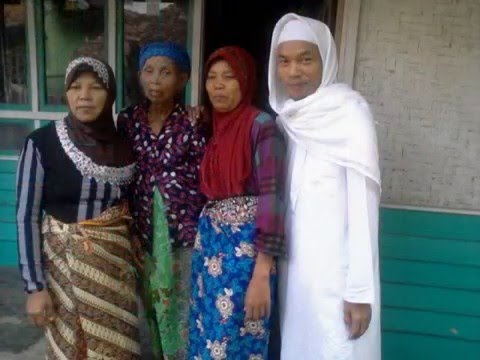 Adam Cianjur - Muara Kasih Bunda (erie suzan)