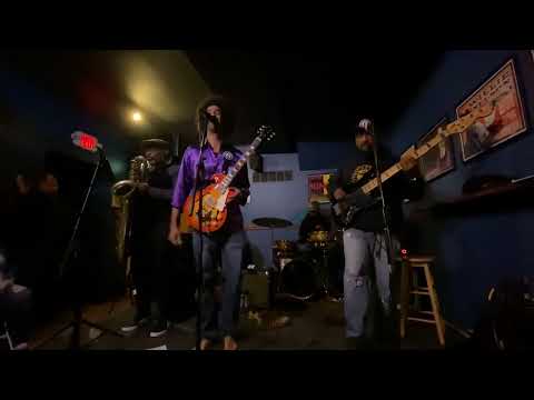 Selwyn Birchwood - Freaks Come Out At Night / Horns Below Her Halo