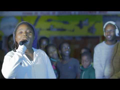 Sister Africa - Revolucao Femenina [ Freestyle ( C.C Films )]. Maputo, Mozambique