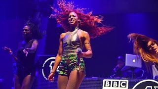 Natalie La Rose - Somebody (1Xtra Live 2015)