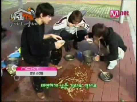 [ZE:A Cut] Clumsy Siwan falls and tips over ramen pot