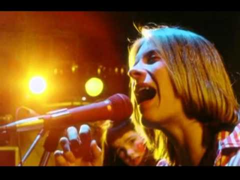 Tappi Tíkarrass - Dúkkulísur + Hrollur  (Rokk í Reykjavík 1981)