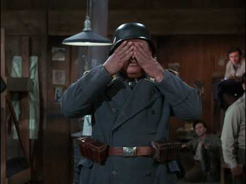 Hogan's Heroes: Schultz sees the tunnel