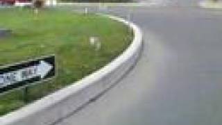 preview picture of video 'British Style Traffic Circle near Brookfield Zoo in Illinois'