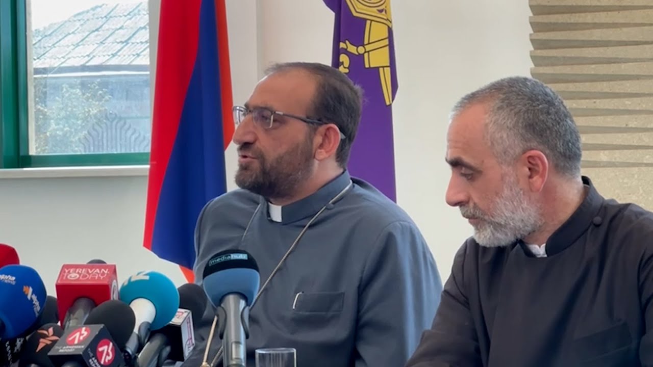 Հրավերը չպետք է մեկնաբանել, որ եկեղեցին հրաժարվել է հրաժարականի պահանջից