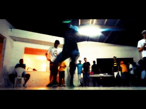 [ REPOSTADO ] @guisantoslc   Ft . @BiisonPTM  ( Project United 10/2012) FREESTEP