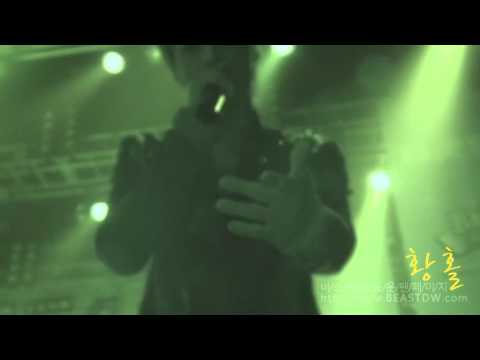 [FANCAM] 110126 Seducing Dongwoon @ BBQ Mini-Concert #42
