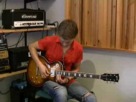 Ben Poole jamming over a David Gilmour style backing