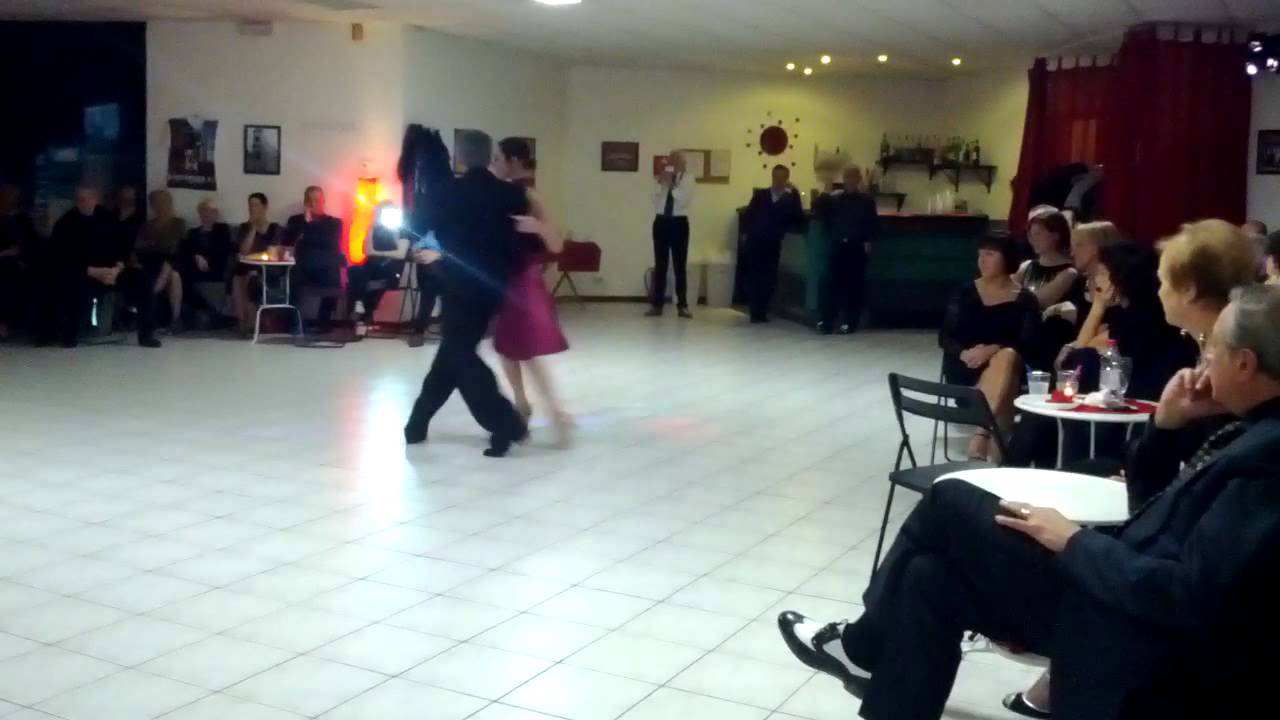 ESIBIZIONE @ ALCHIMIA TANGUERA DI MARIA ANTONIETA TUOZZO & EZEQUIEL HERRERA O9.O2.2O13