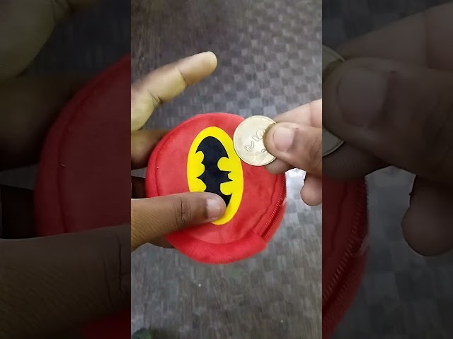 Vídeo relacionado con SGERUFZ 1 pcs Monedero de Peluche Mini Kawaii para Monedas con Diseño Divertido y Moderno (8,4 x 10,5 cm) (Amarillo)