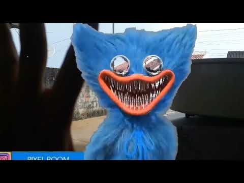 o huggy wuggy  me atacou  e atacou outra pessoa