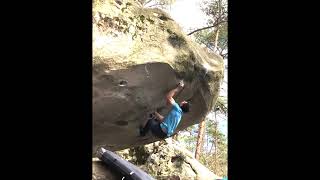 Video thumbnail de Narcotic, 8a/+ (direct). Fontainebleau