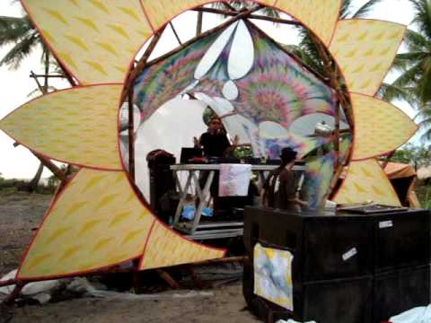 Perfect Specimen Project @ Terra em Transe Festival - 2012/2013 - Part:01.MPG