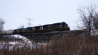 preview picture of video 'IC 1038, an SD70, with the M338 on 12/15/2013'