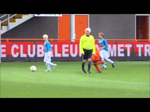 Blokkers E1 - Kolping Boys E1 in het KRAS Stadion 13-04-2012