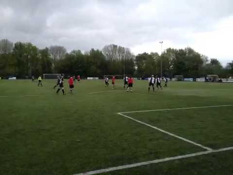 Victoria 1 (zo) vs. Laren 99 sv 1 (zo) 12-5-2013 15:06