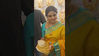 കല്യാണ പെണ്ണിനുള്ള മാല നോക്കുന്ന നിഖില.🔥🥰♥️🌹 #music #love #song #lovesong #youtubeshorts #wedding
