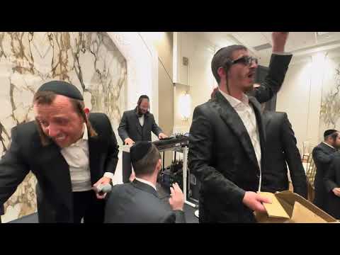 David Weiss & Berger Wedding | Singer Sruly Green | 🎹 Yoely Fischer on the Keys