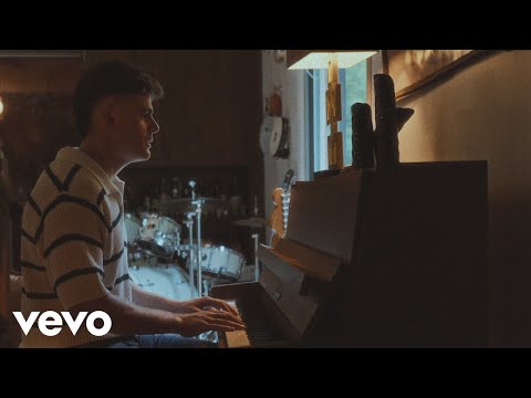 Darren Kiely - Two Roads (Official Music Video)