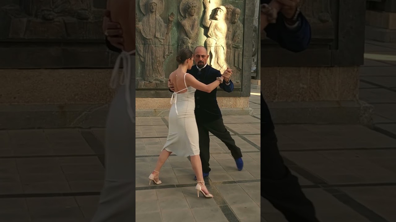 Tango Dance at the Street by Tekla Gogrichiani & Hernan Ohaco