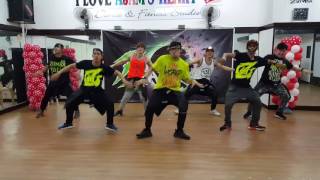 Mobe by Enrique Gil - Zumba dancefitness with ZcatsCrew.