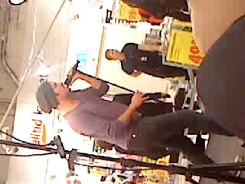 Martin Stenmarck på Maxi på Mölndalsvägen/Göteborg!