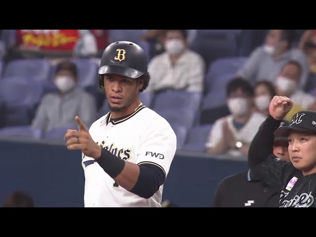 【1回裏】バファローズ・モヤが高めに浮いた球をうまく叩き、タイムリーヒットに!! 2020/10/23 B-M