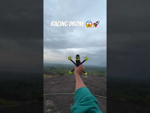 Racing Drones are insane! 200km/h in 1sec. #goofyfpv #fpv #fpvdrone #drone #racingdrone #tech #drl