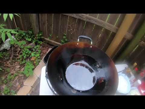 Making beef chow fun