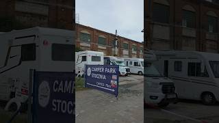 Camper Stellplatz Werft Danzig am Hafen. Wäre das was für euch oder lehnt Ihr solche Plätze eher ab?