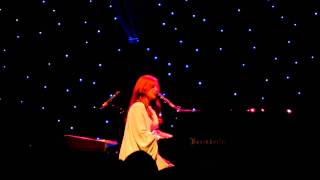 Tori Amos - Lovesong (The Cure cover) Lucerne 2011 HQ