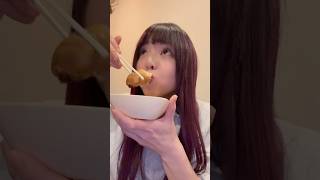 ライヴ前に肉巻きおにぎり奢ってもらった(ありがとう)