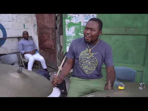 A Christmas Evening Of Jazz Johnbern Thomas et son Groupe) and special guest Vanessa Jeudi