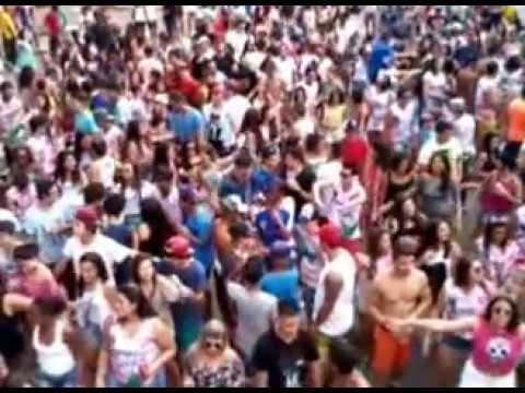 Bloco me Beija Ouro Fino