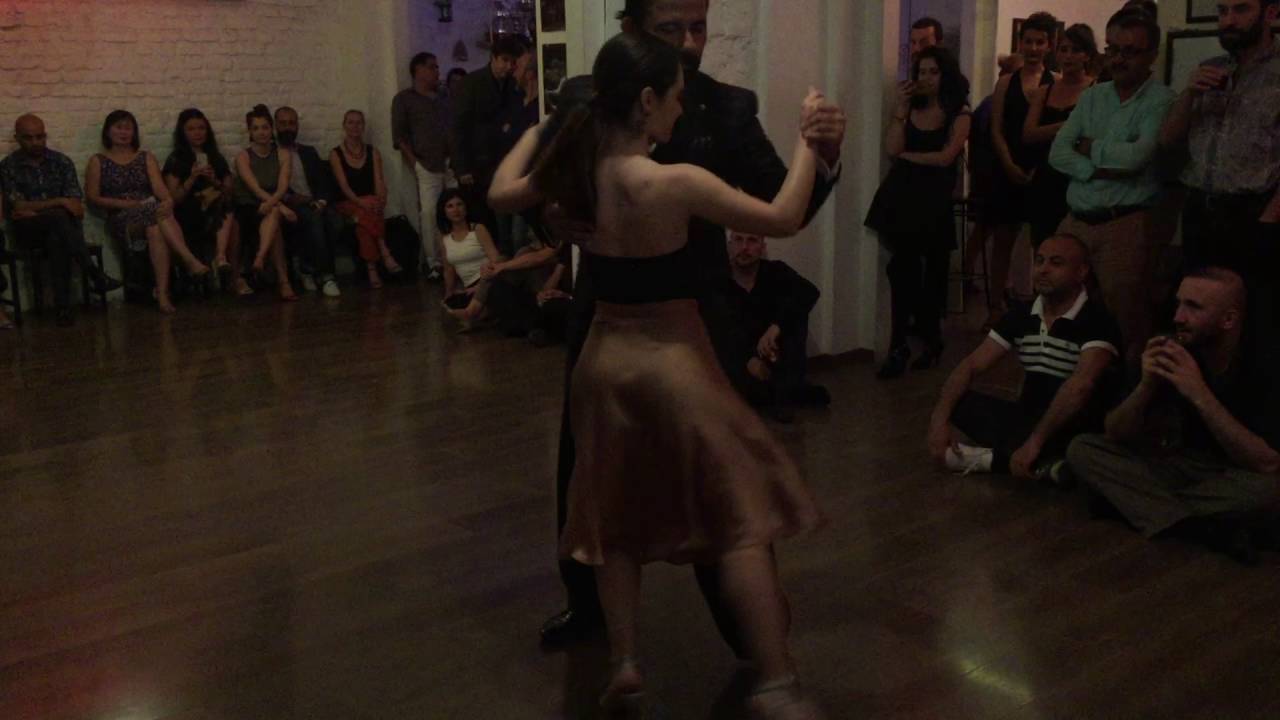 Nida İnceoğlu & Erdem Yılmazkasapoğlu (Social Divas@333 28-05-2016)