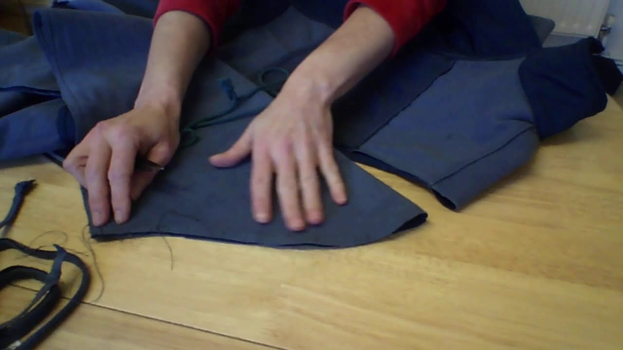 JAK ZMNIEJSZYĆ BLUZĘ O 1 ROZMIAR