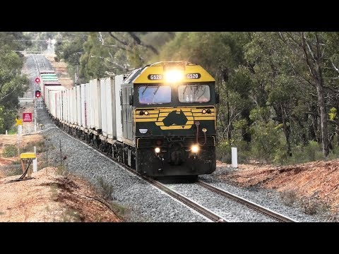 G520 on 7904V departs Maryborough after crossing 7901V.  01-08-19.   10.53.47.