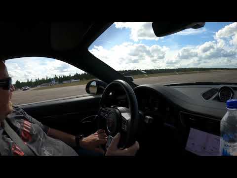 650hp 991.2 Porsche Turbo S vs Mercedes AMG GTR S rolling halfmile