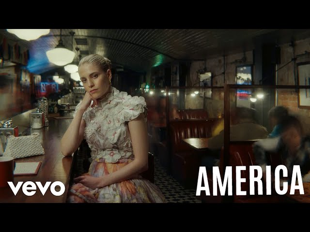 Video zu 'America' ansehen Video zu 'America' ansehen