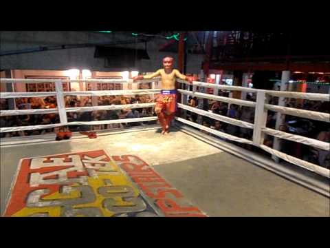 Rob and Dom Thai boxing 2012 Thailand Round 1