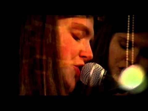 Billie Leyers - Facing Winter (live bij Q)
