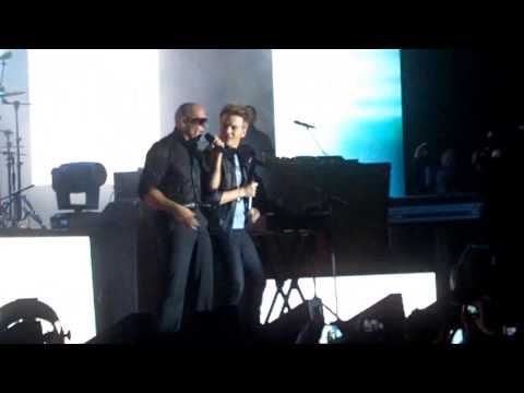 Rapper Pitbull e Michel Teló cantam juntos em São Paulo