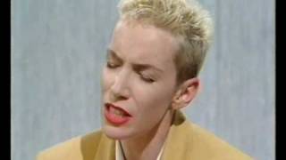 Eurythmics 1989 UK TV show acoustic 'When the day goes down'