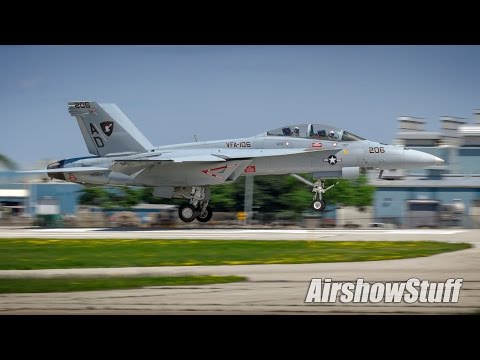 US Navy F/A-18F Super Hornet Demonstration - EAA AirVenture Oshkosh 2016