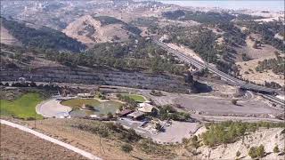 מבט מרהיב ממעוף הציפור לאגם מעלה אדומים Ma'ale Adumim Yitzhak Shamir Park