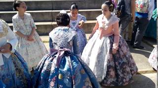Moviendo los trajes nuevos