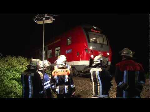 Essenbach: Motorradfahrer stirbt bei Zusammenstoß mit Regionalbahn